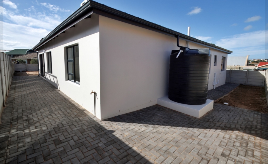 3 Bedroom Property for Sale in Stilbaai Wes Western Cape